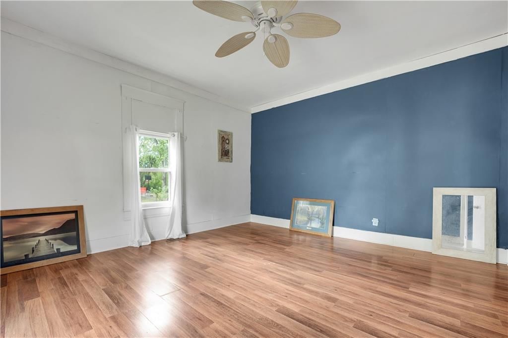 1812 E 12th Street — photo 13