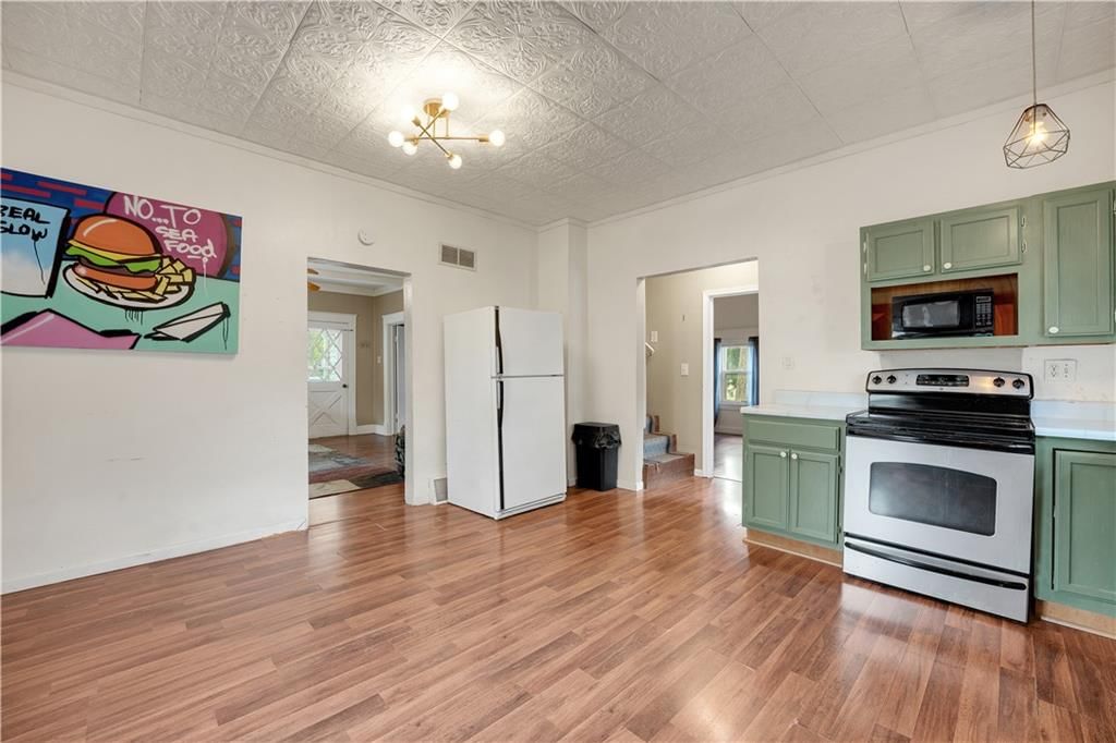 1812 E 12th Street — photo 19