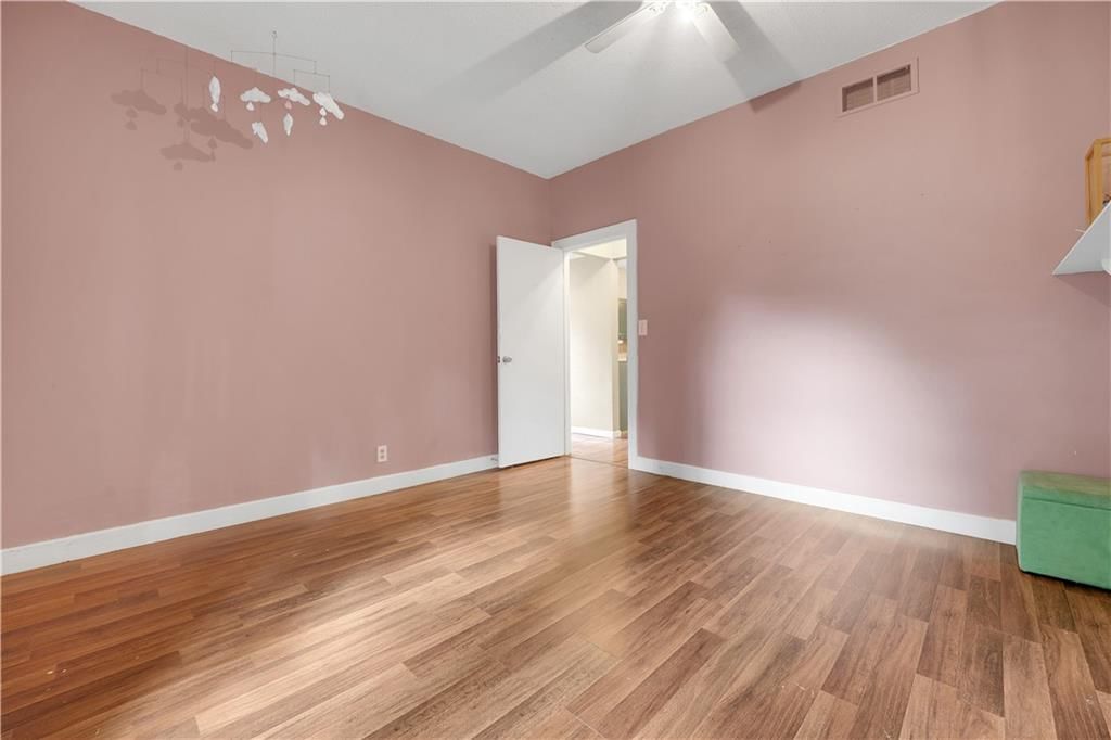 1812 E 12th Street — photo 30