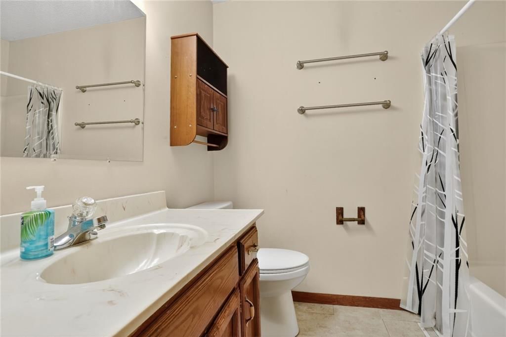 428 Chads Court — photo 6