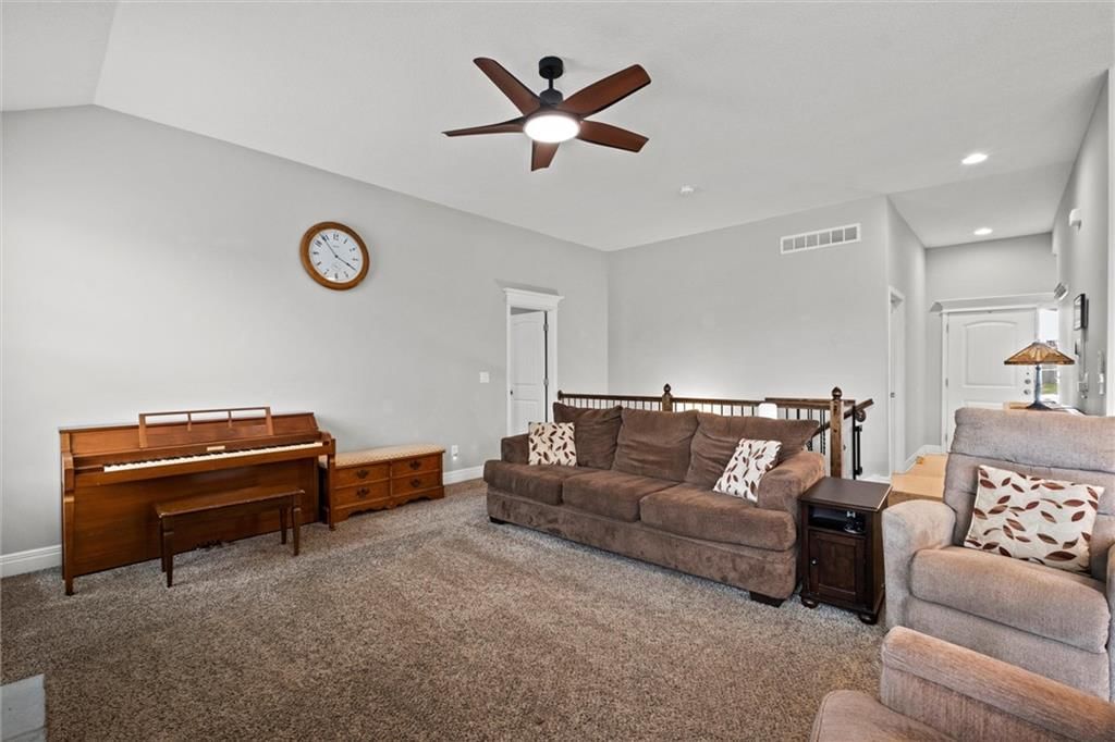 15307 Meyer Drive — photo 12