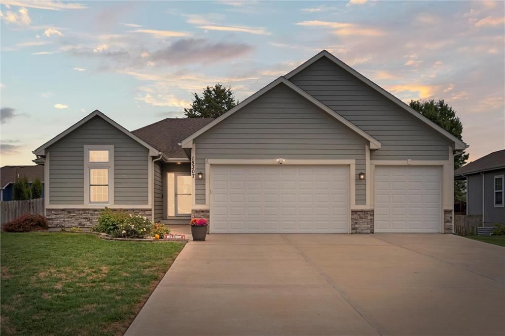 15307 Meyer Drive — photo 3