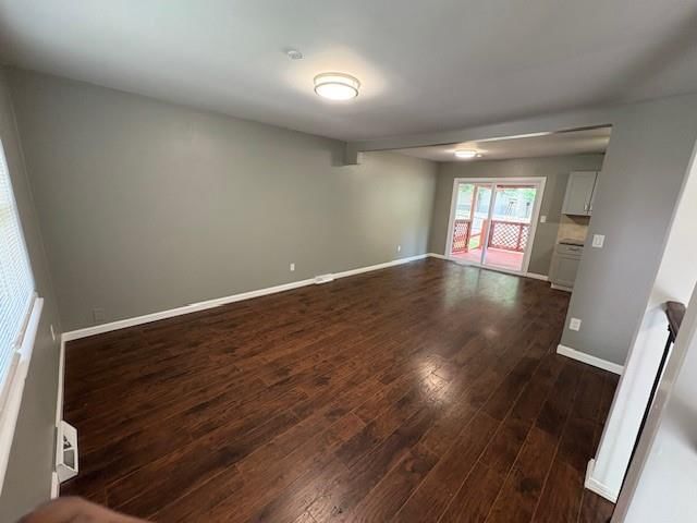 404 SW Keystone Court — photo 3