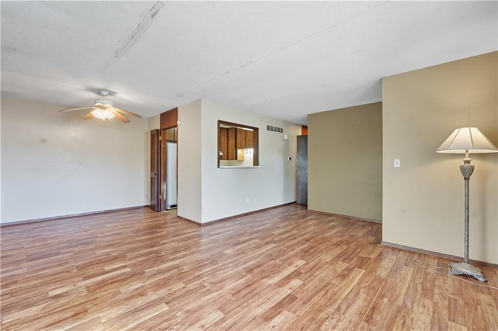 8340-8342 Grandview Lane — photo 4
