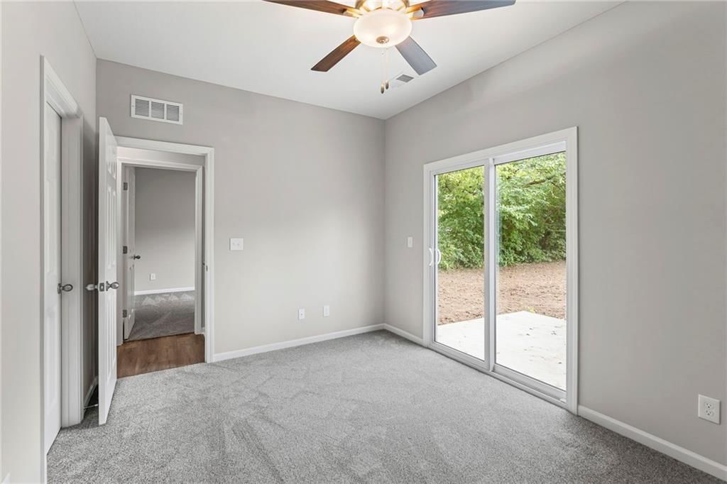 919 E Hamblin Street — photo 18