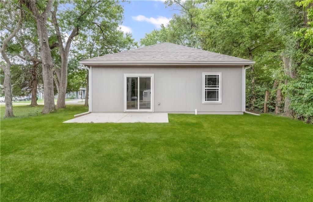 919 E Hamblin Street — photo 27