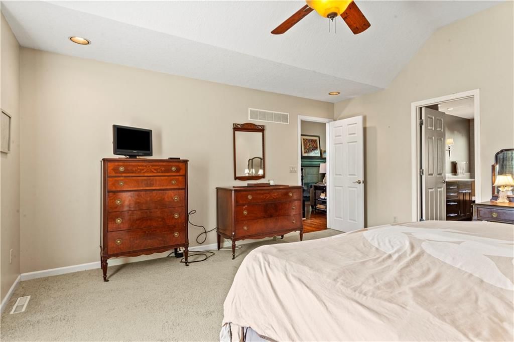 2413 SW Emerald Creek Place — photo 29