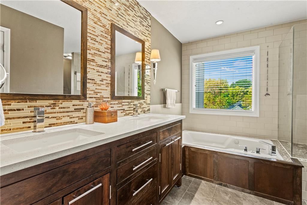 2413 SW Emerald Creek Place — photo 30