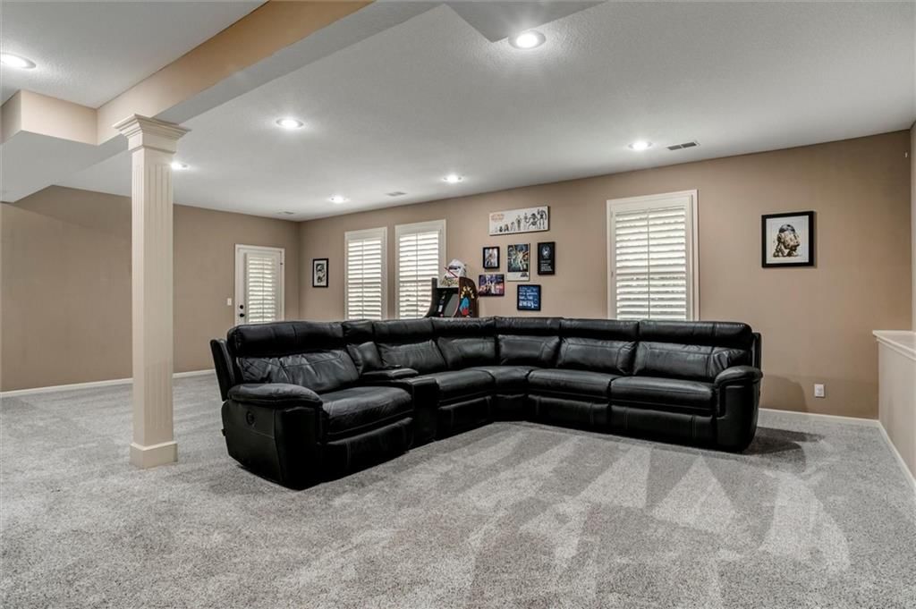 636 N Diane Drive — photo 17