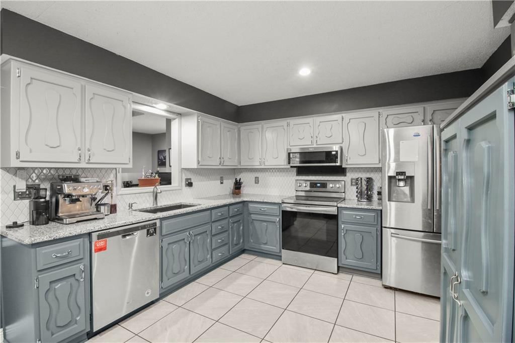 1819 SE 3rd Street — photo 7