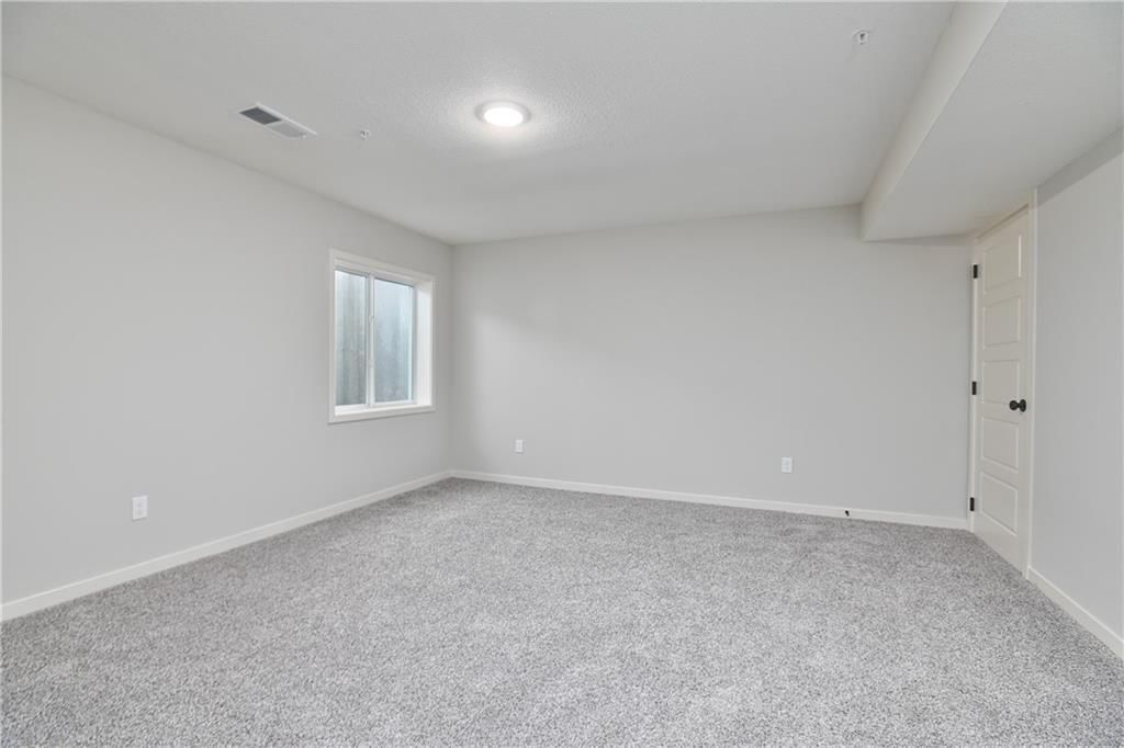 2291 W Dartmouth Street — photo 50