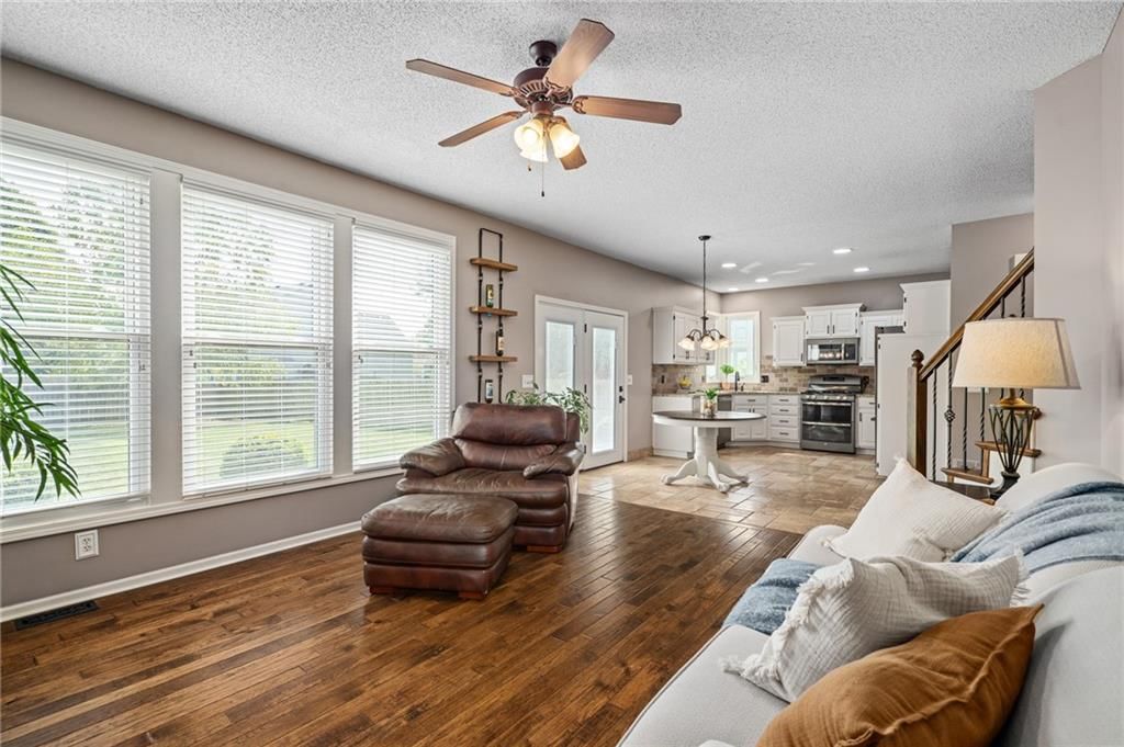 18533 Sycamore Court — photo 14