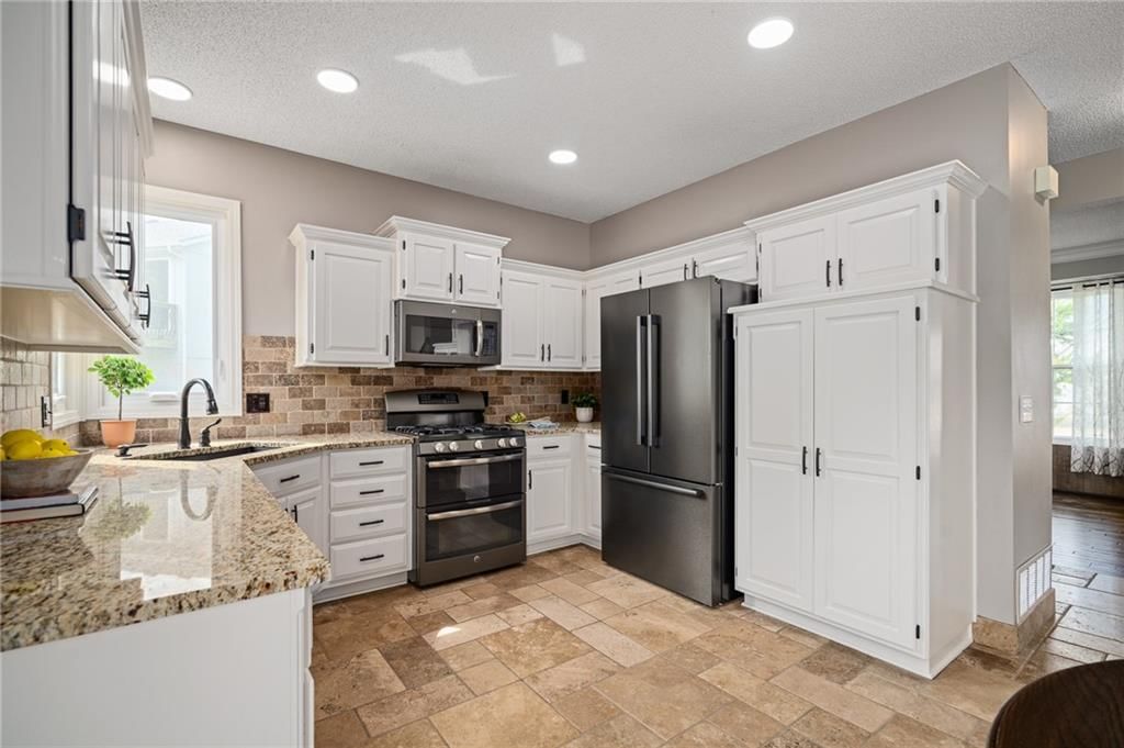 18533 Sycamore Court — photo 20