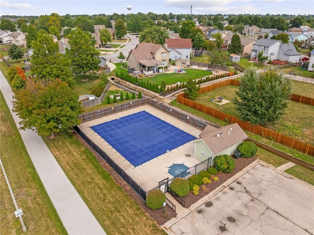18533 Sycamore Court — photo 59