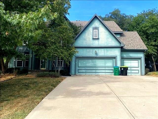 2634 SW Wintervalley Drive, Lee's Summit, MO