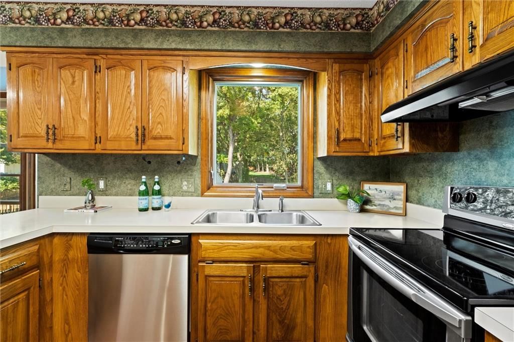 11548 S Lennox Street — photo 15