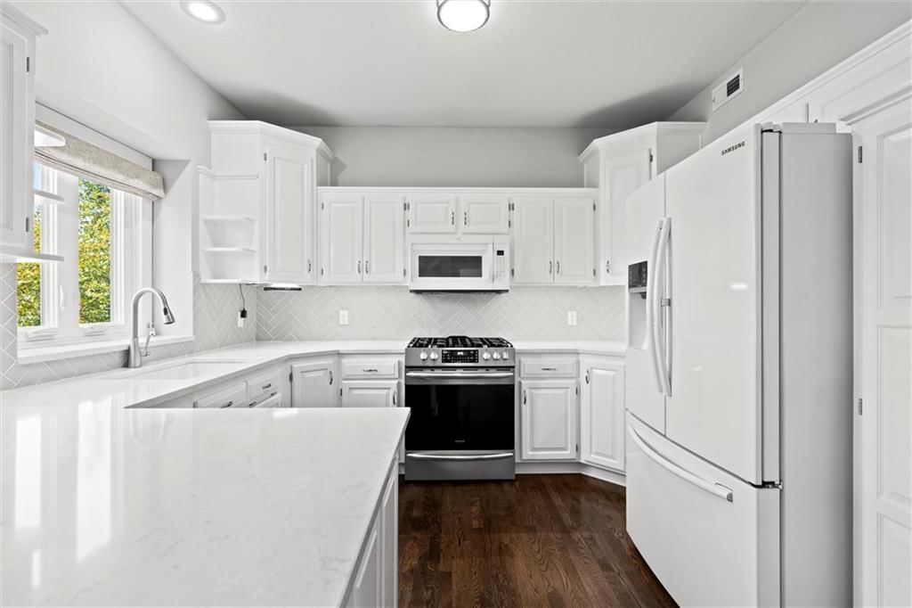 305 Tanner Drive — photo 14