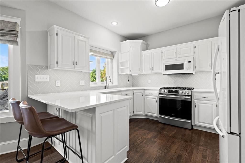 305 Tanner Drive — photo 15