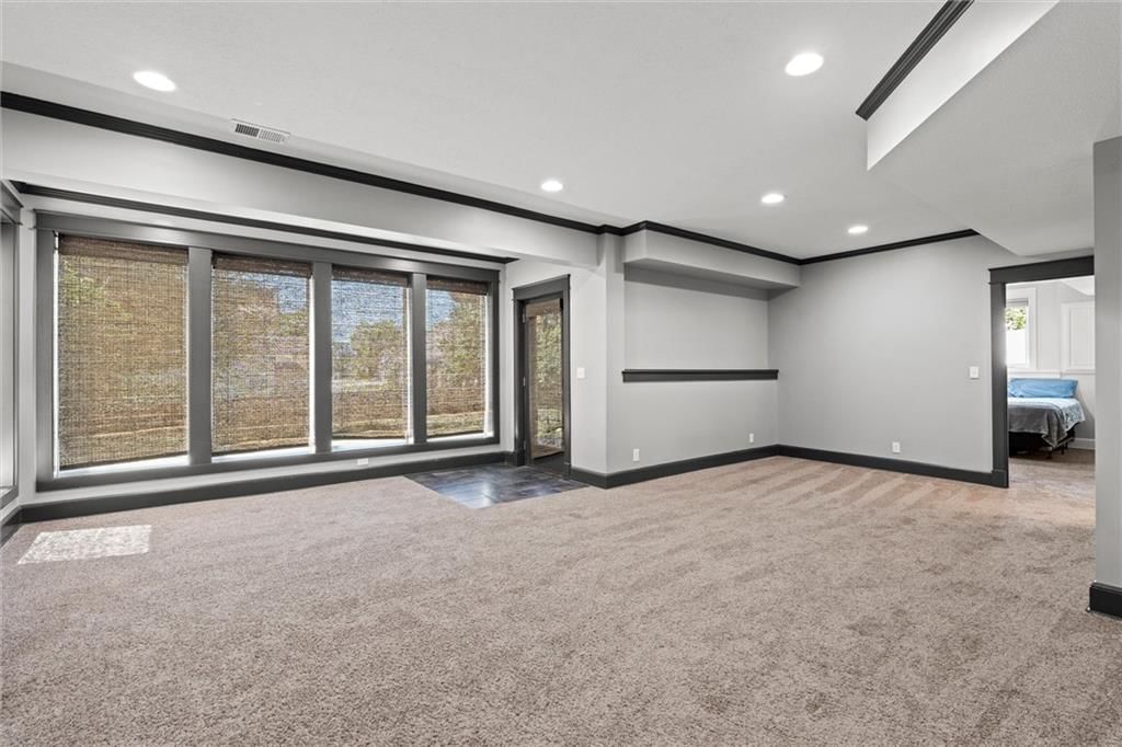 305 Tanner Drive — photo 32