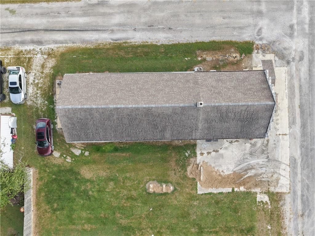 305 Broadway Street — photo 17