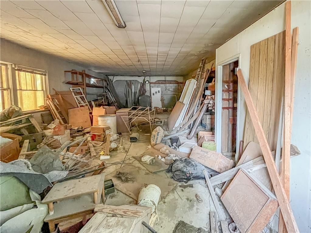 305 Broadway Street — photo 19