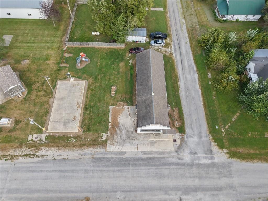 305 Broadway Street — photo 21