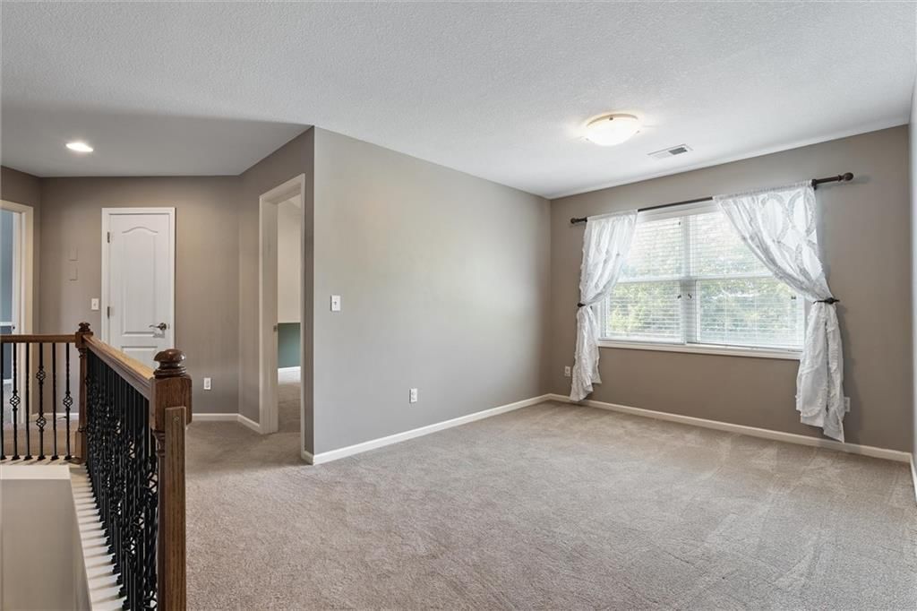 7502 W 145th Terrace — photo 33