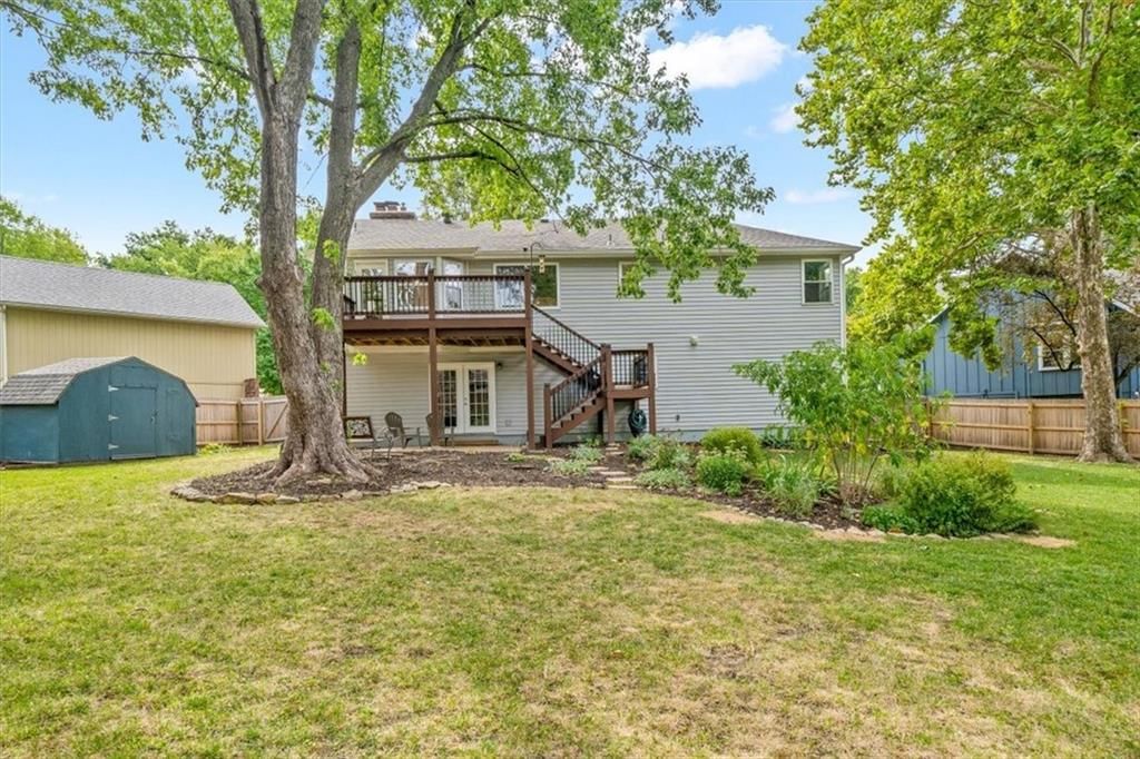 1835 E 153rd Circle — photo 33
