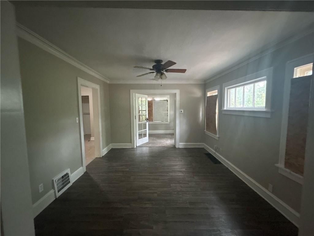 5547 Olive Street — photo 8