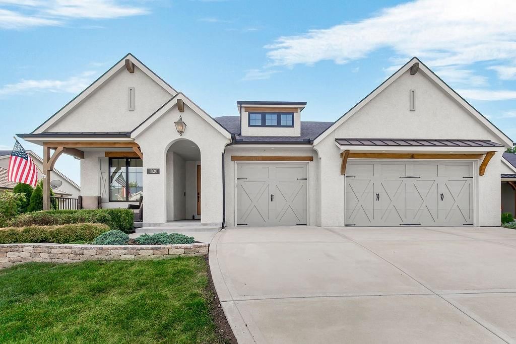 1830 Falcon Court — photo 3