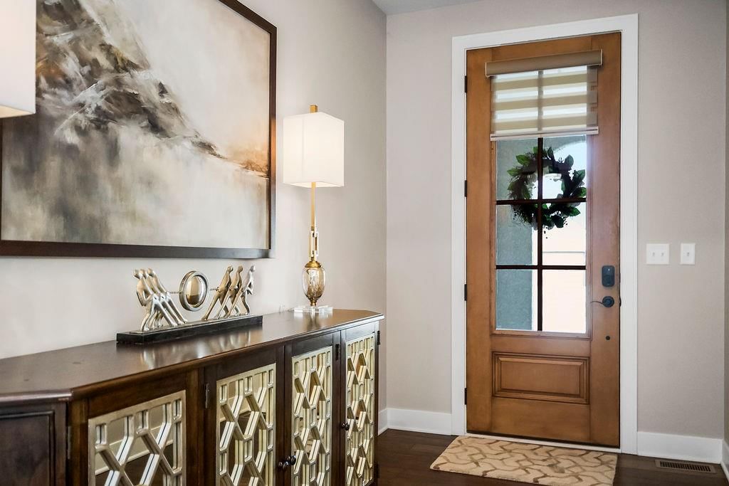 1830 Falcon Court — photo 5