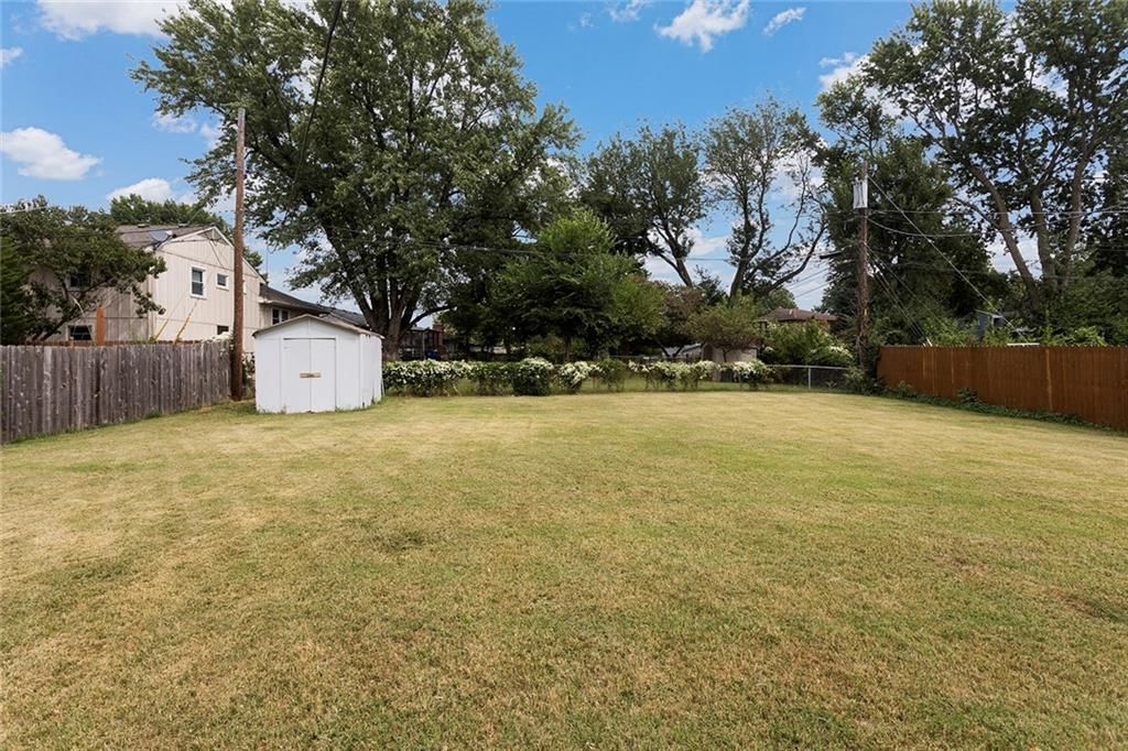 6707 Stearns Street — photo 27