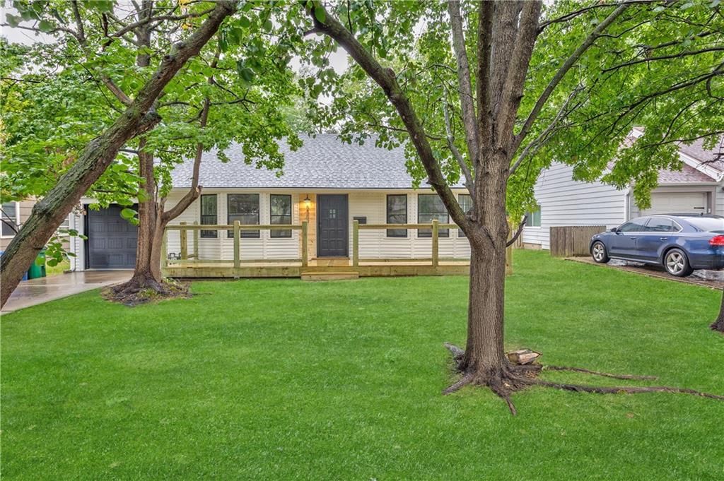5509 W 50th Terrace, Roeland Park, KS