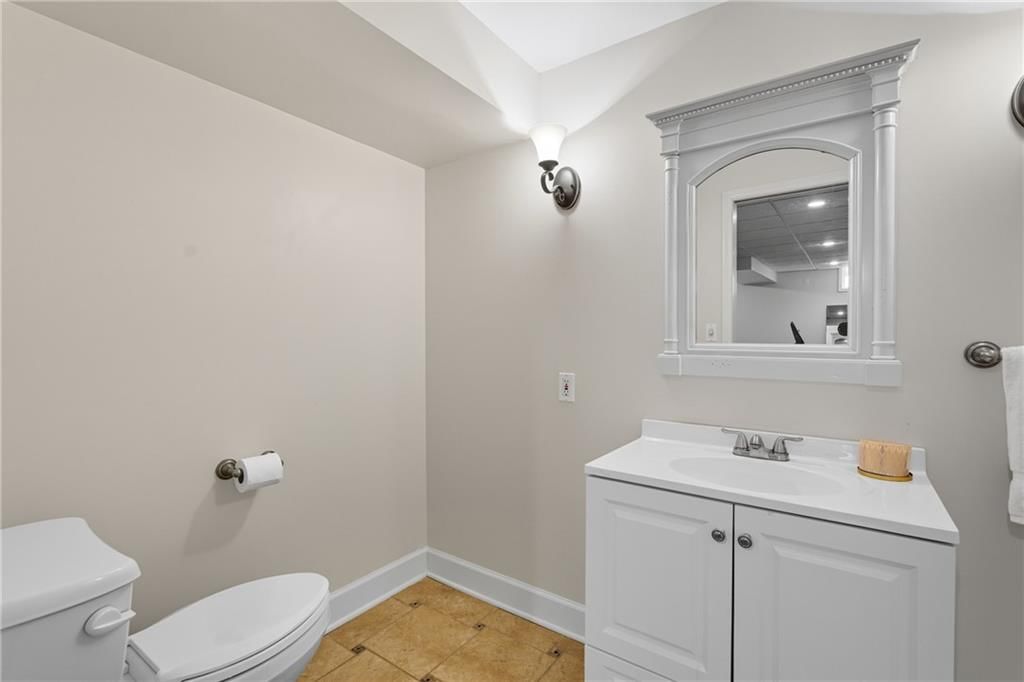 8002 W 131st Terrace — photo 17