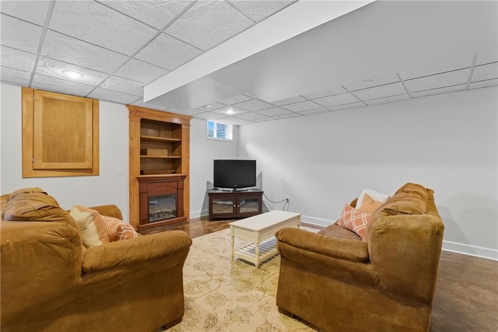 8002 W 131st Terrace — photo 18