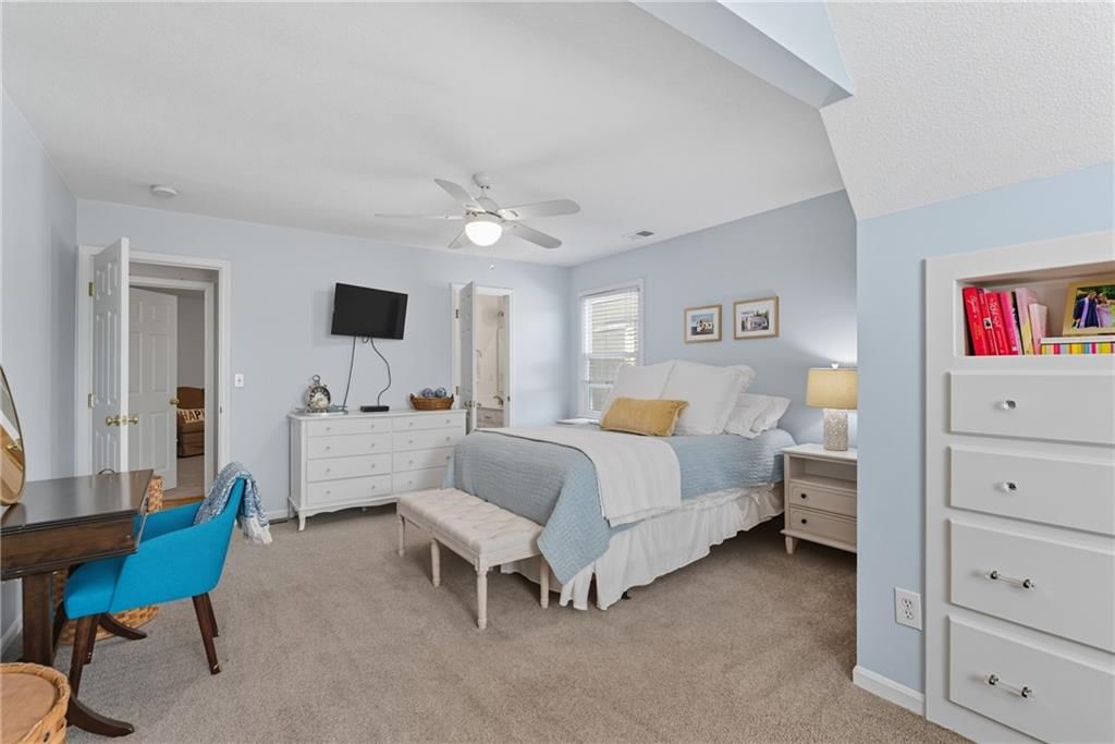 8002 W 131st Terrace — photo 30
