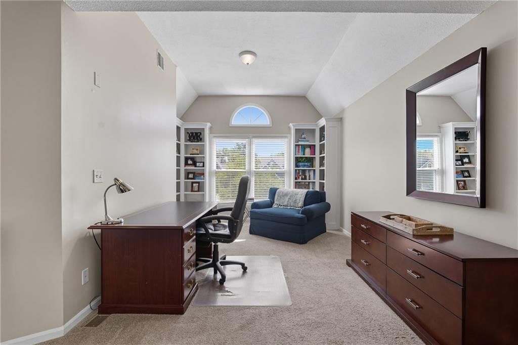 8002 W 131st Terrace — photo 36
