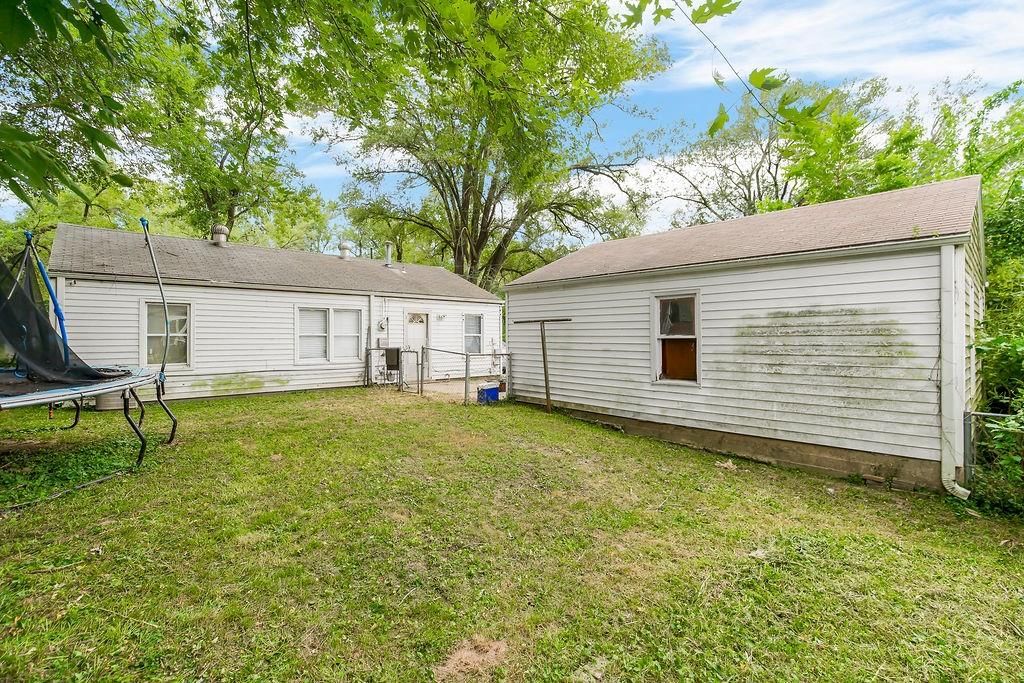 6038 Everett Avenue — photo 18