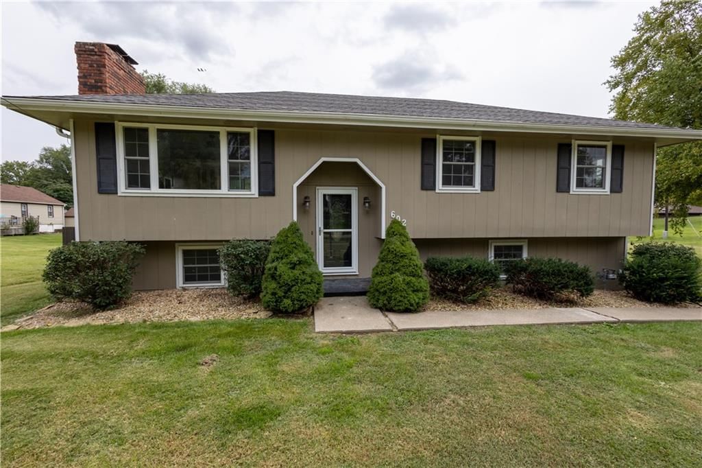 602 W Benton Street — photo 11