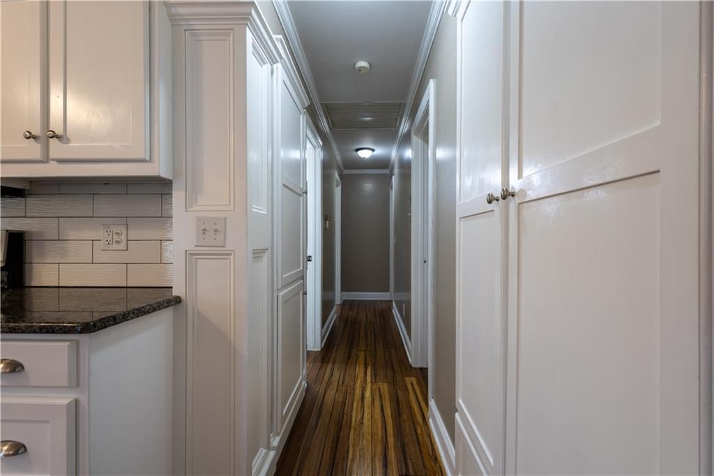 602 W Benton Street — photo 19