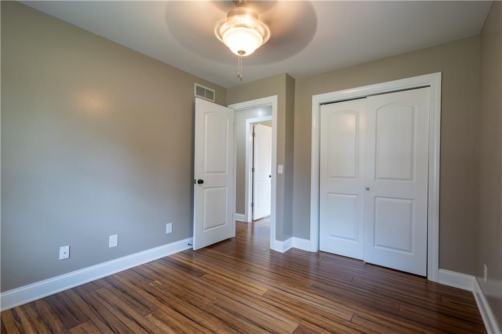 602 W Benton Street — photo 27
