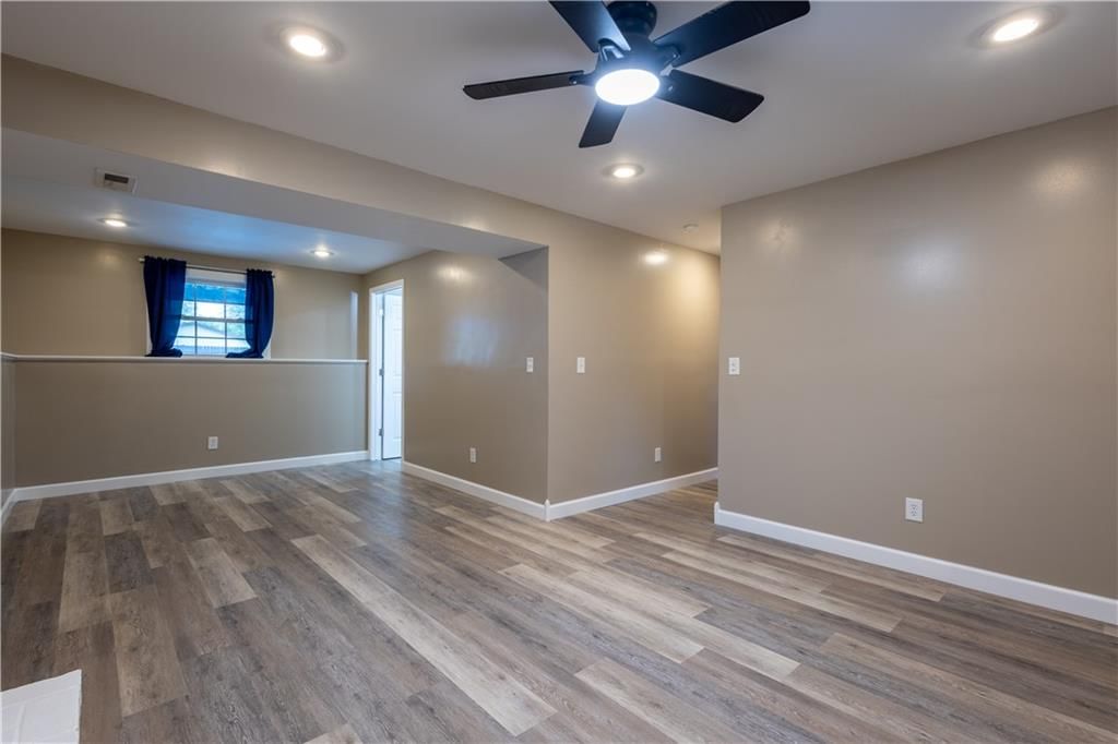 602 W Benton Street — photo 34