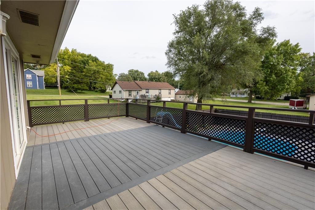 602 W Benton Street — photo 41