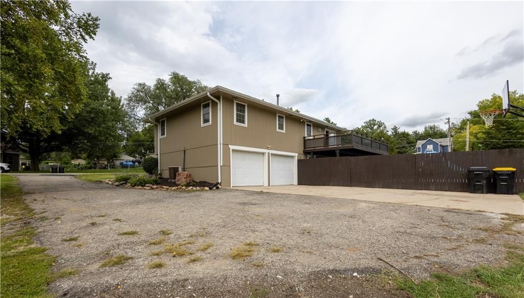 602 W Benton Street — photo 10