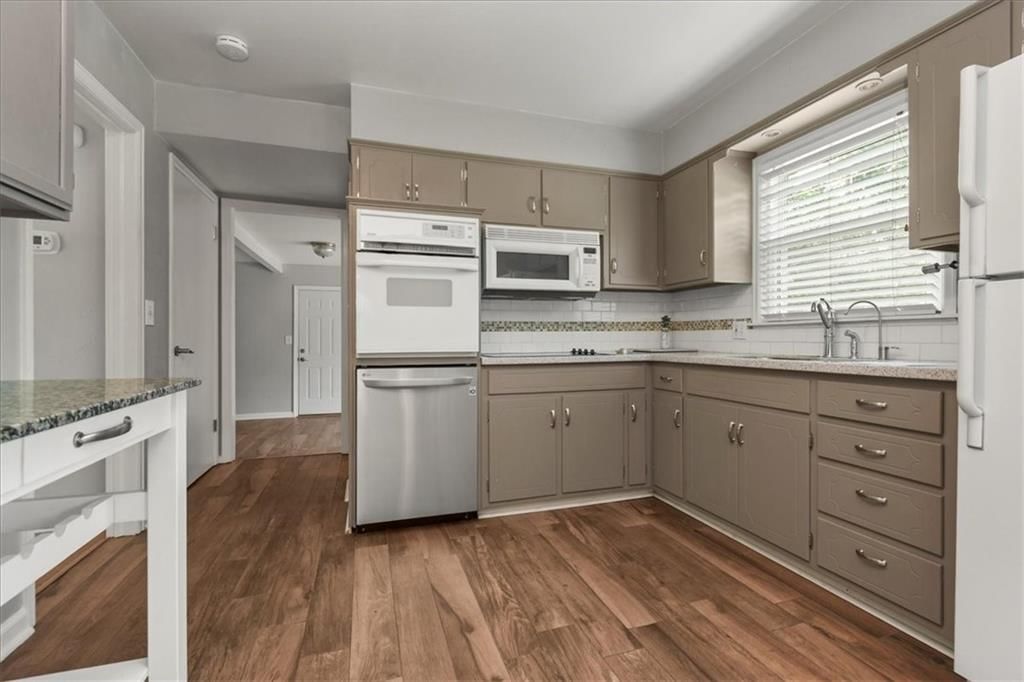 8902 W 97th Terrace — photo 13