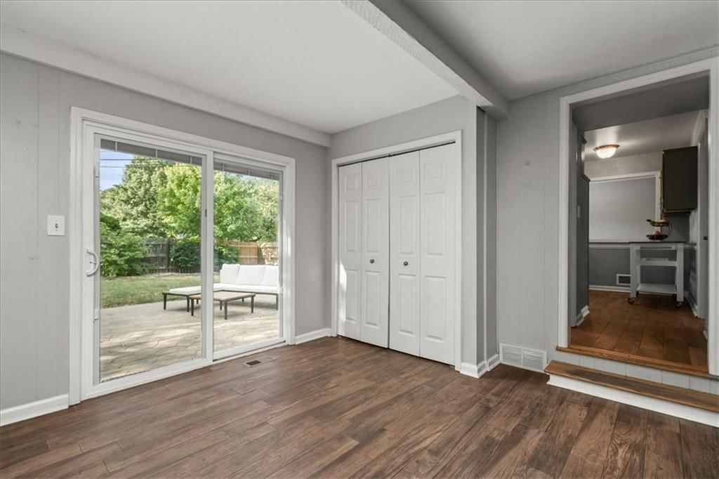 8902 W 97th Terrace — photo 18