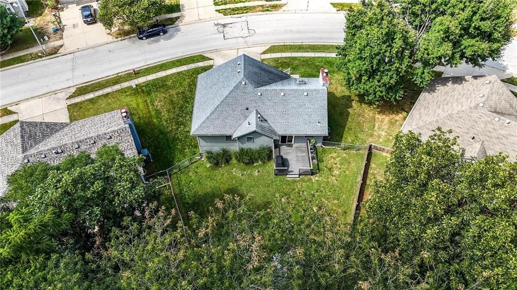 8501 NW 81st Terrace — photo 41