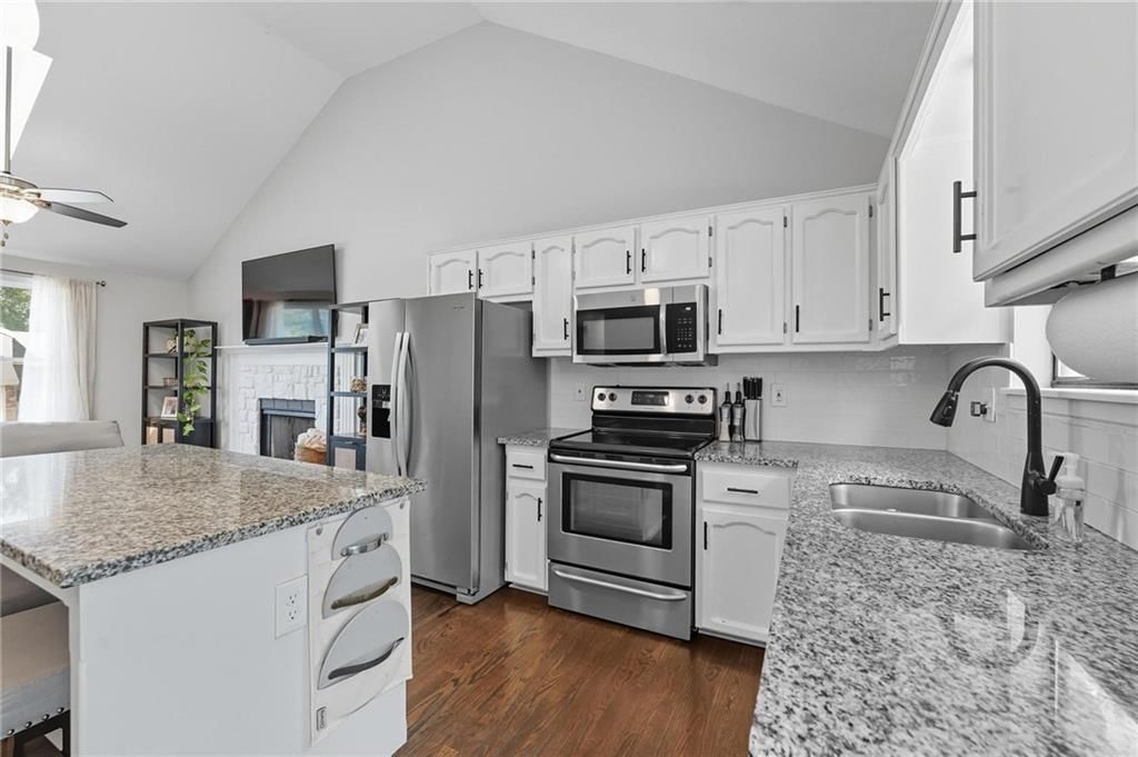 8501 NW 81st Terrace — photo 7