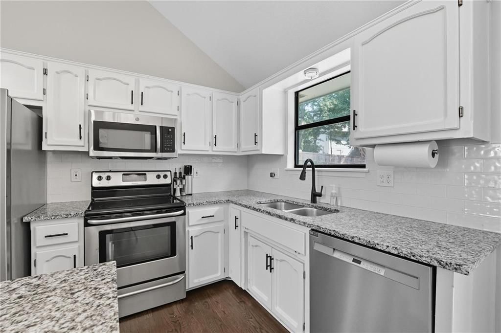 8501 NW 81st Terrace — photo 8