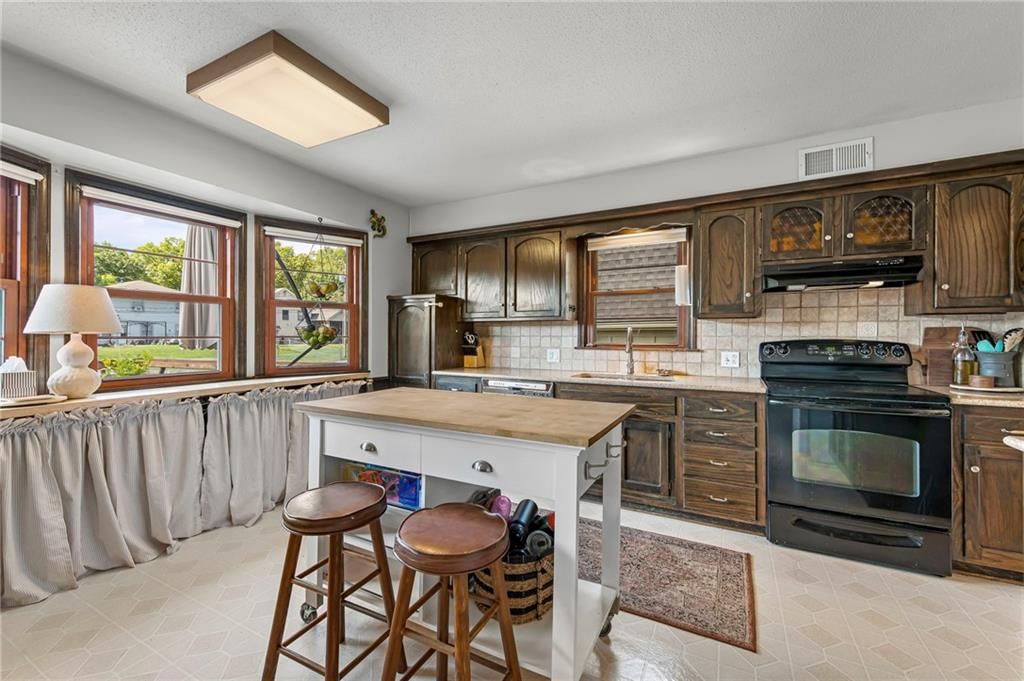 10000 Knox Drive — photo 8